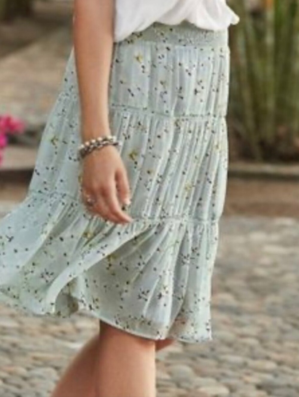Sundance Riverbend Floral Tiered Knee Length Skirt Size Small